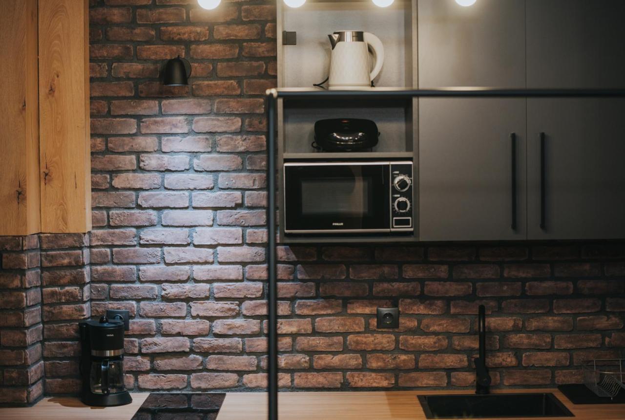 New Modern Ground Floor Apartment By The Sea Солун Екстериор снимка